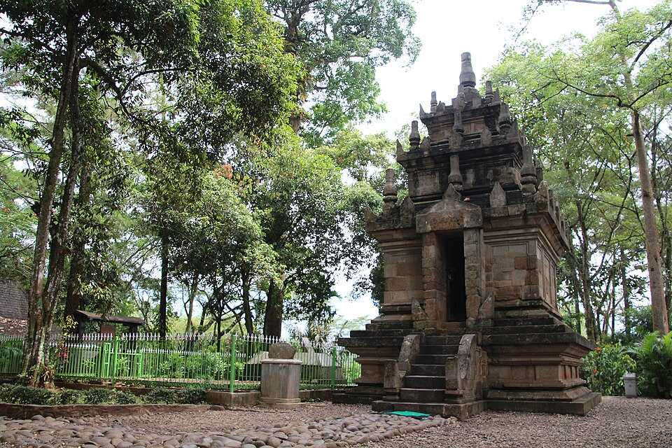 Candi Cangkuang Garut: Sejarah, Harga Tiket, dan Rute Terbaru 2026